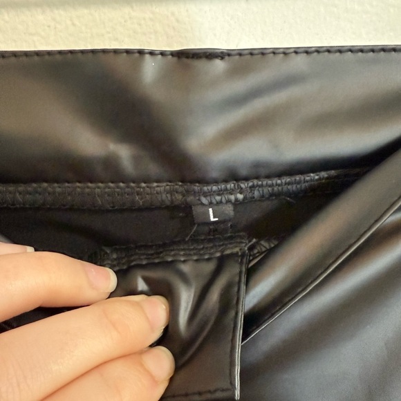 Boutique Faux Leather Black Pants Size Large - Picture 6 of 7